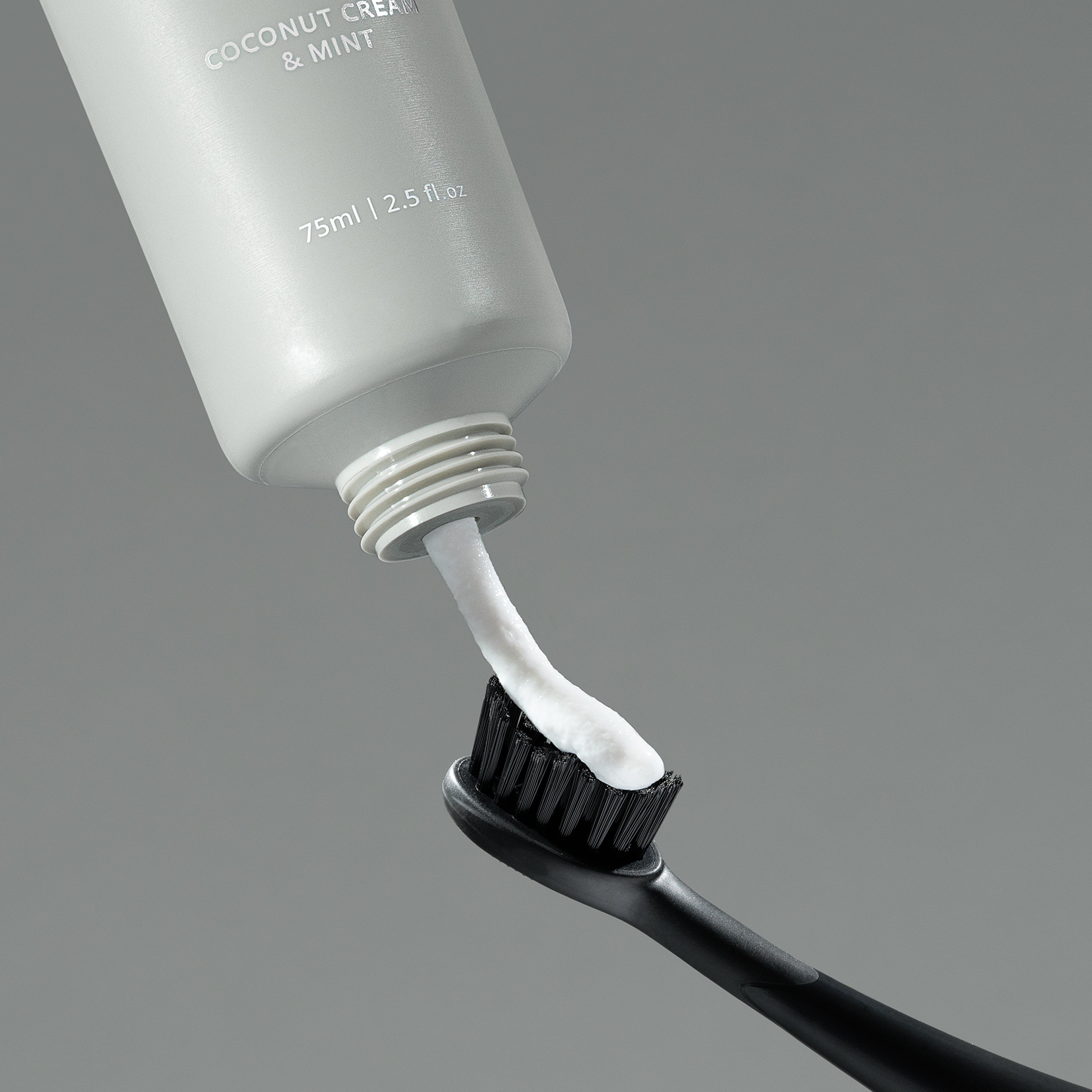 PREBIOTIC WHITENING TOOTHPASTE - COCONUT CREAM & MINT - 75ML