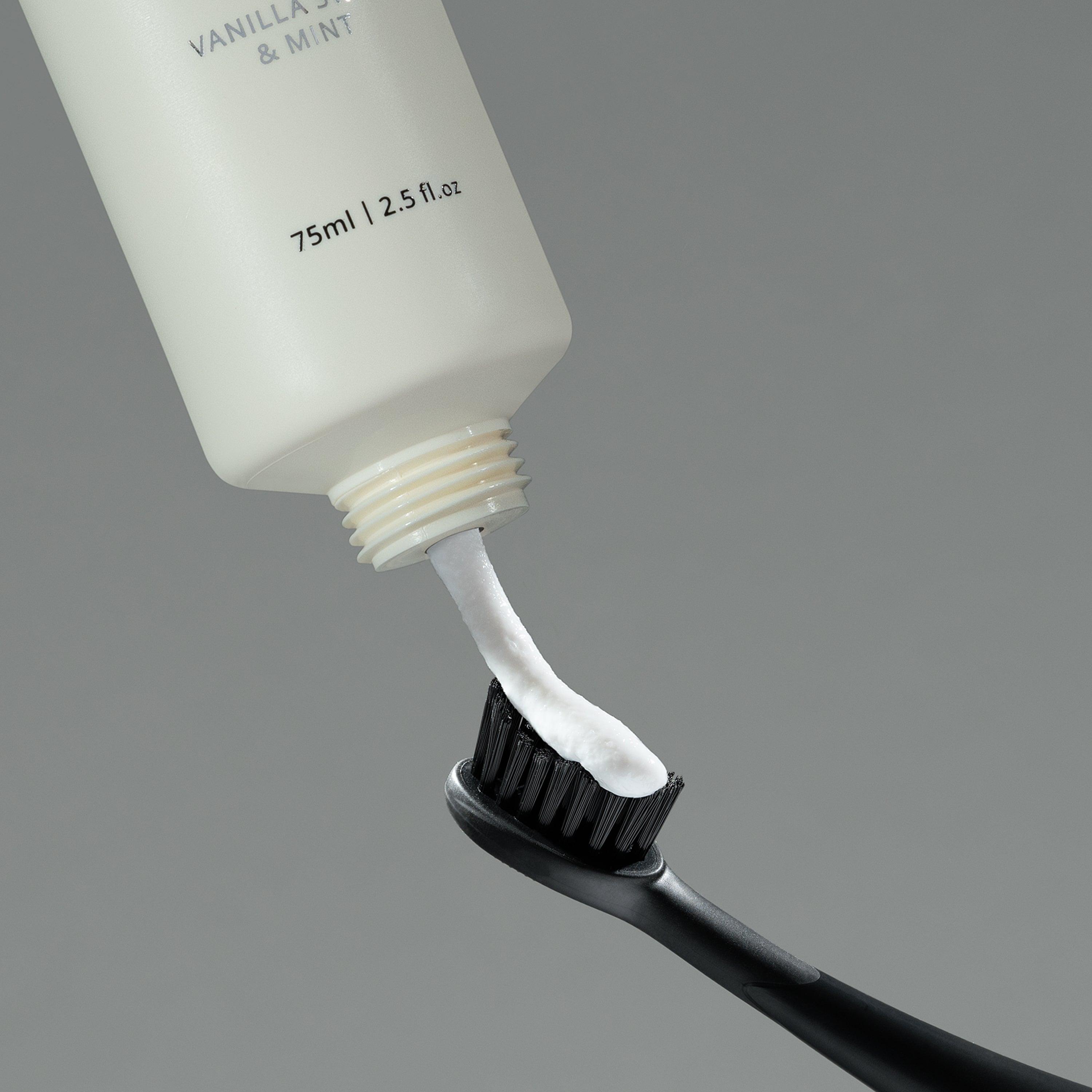 PREBIOTIC WHITENING TOOTHPASTE - VANILLA SWIRL & MINT - 75ML